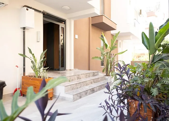 Apartment Sweet - West