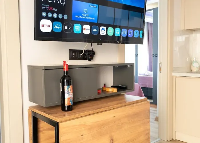 Sweet - West Apartment